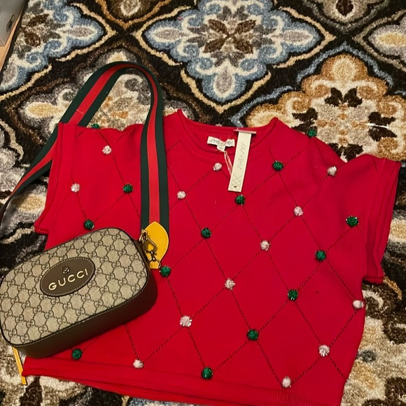 Beautiful Christmas sweater! Ready for 2025.Closet clear out no returns. - Picture 1 of 3